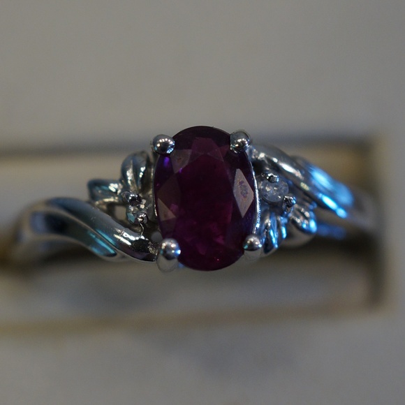 Platinum Genuine Ruby & Diamond Ring - Picture 4 of 6